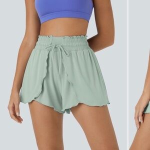 *BARELY WORN Halara High Waisted Drawstring Flowy Shorts